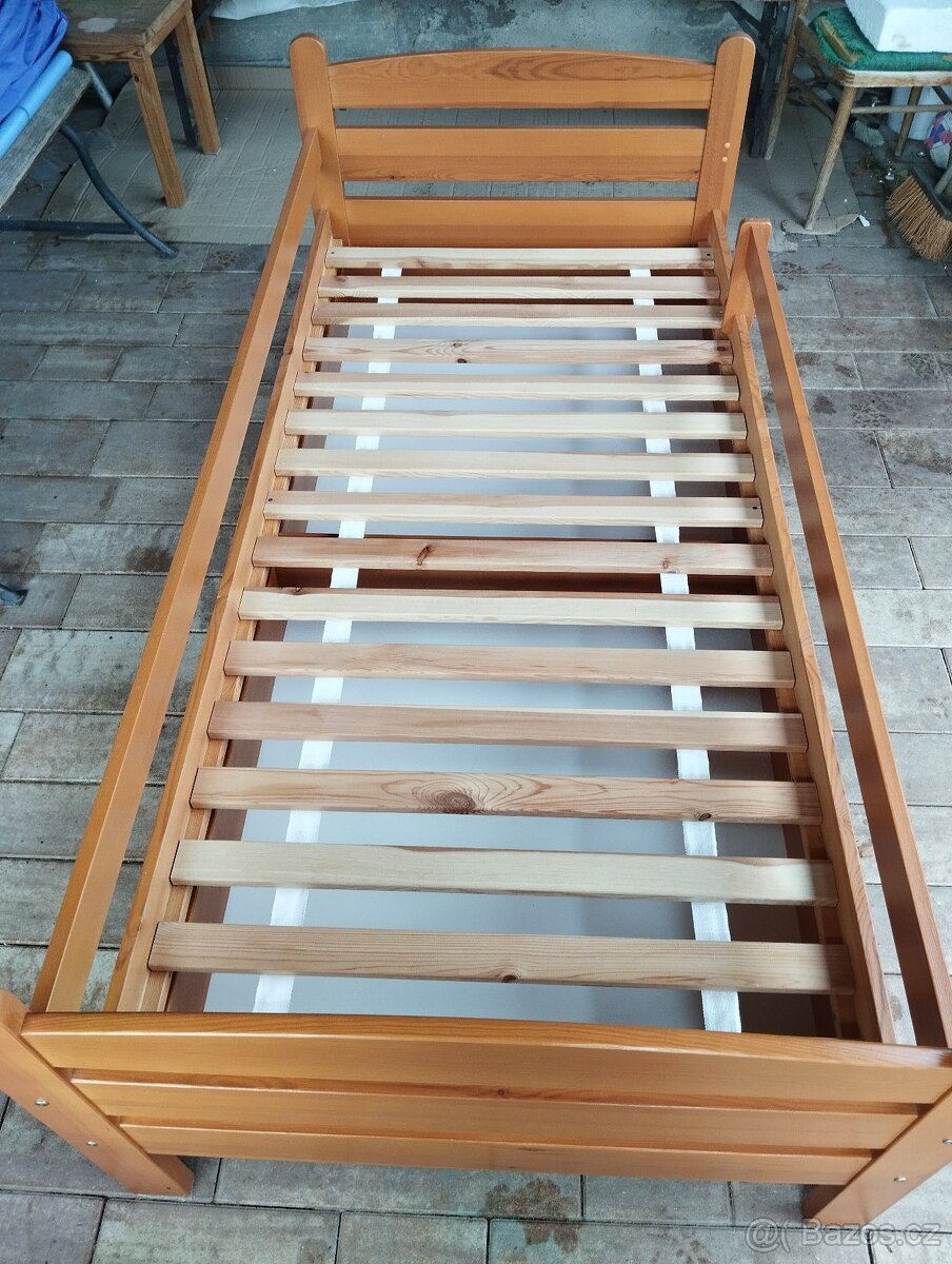 Postel s úložným prostorem - 5