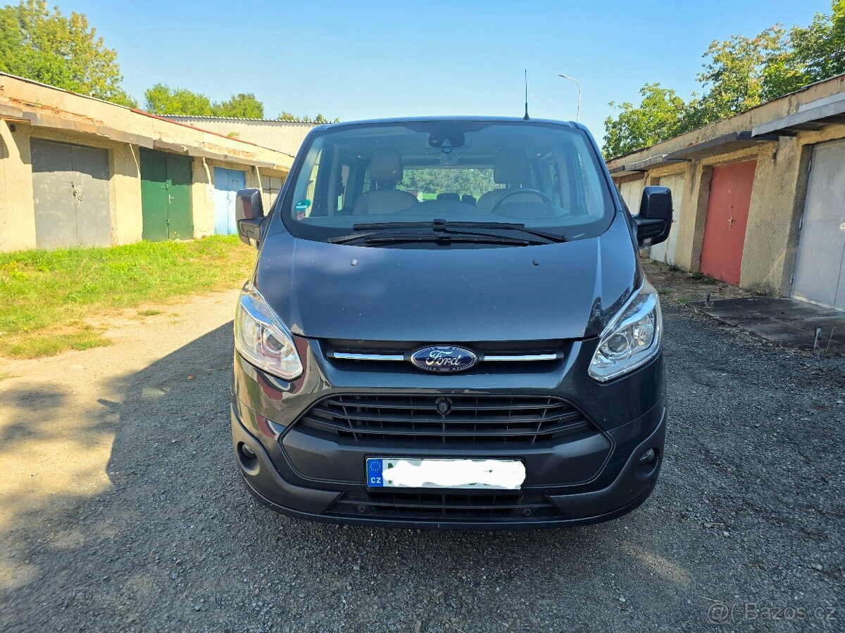 Ford Tourneo Custom 2,2tdci 114kw Titanium model 2015 - 5