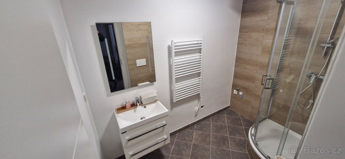 Pronájem víceúčelového prostoru v centru Luhačovic - 5