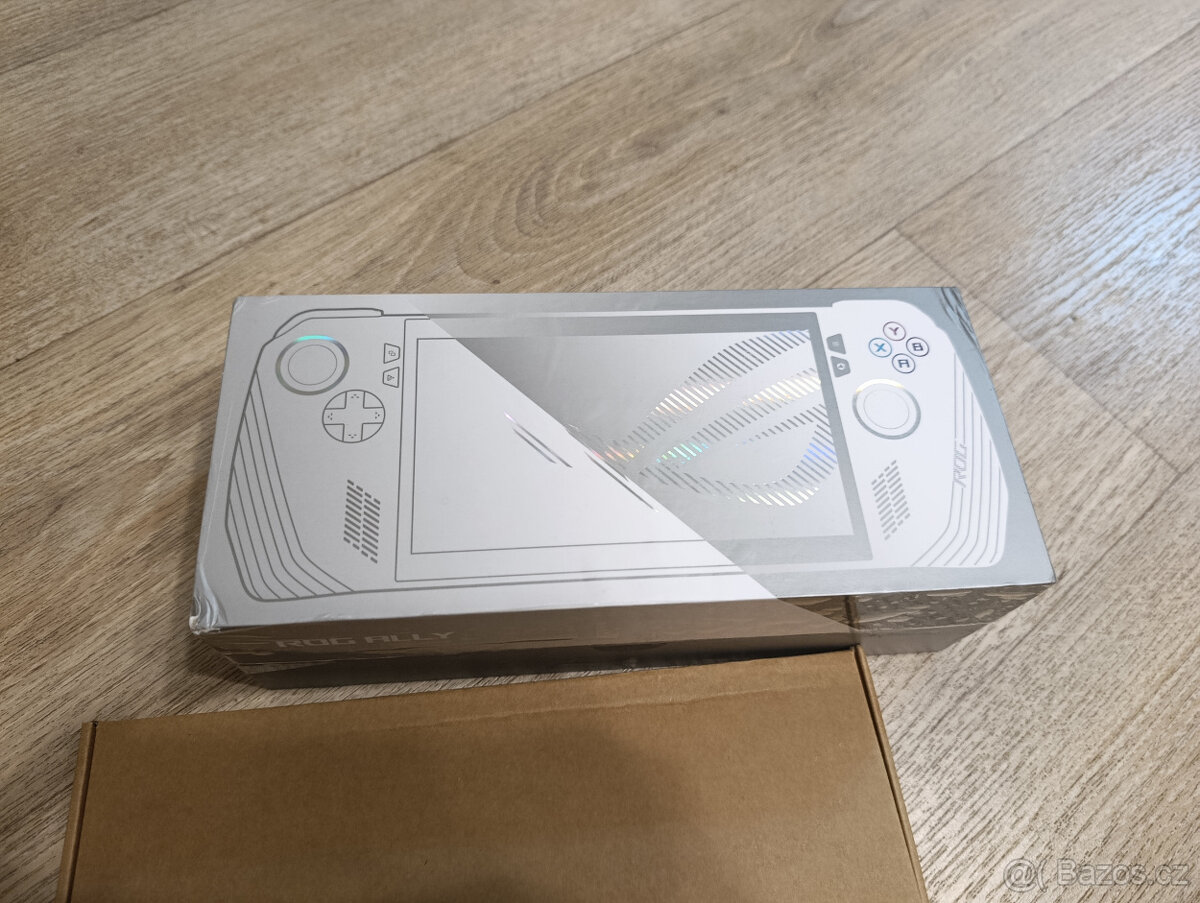 Asus Rog Ally Z1 Extreme, 1TB,74Wh - 5