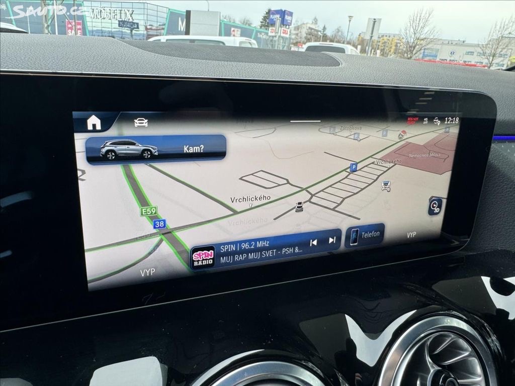 Mercedes-Benz GLA - 5