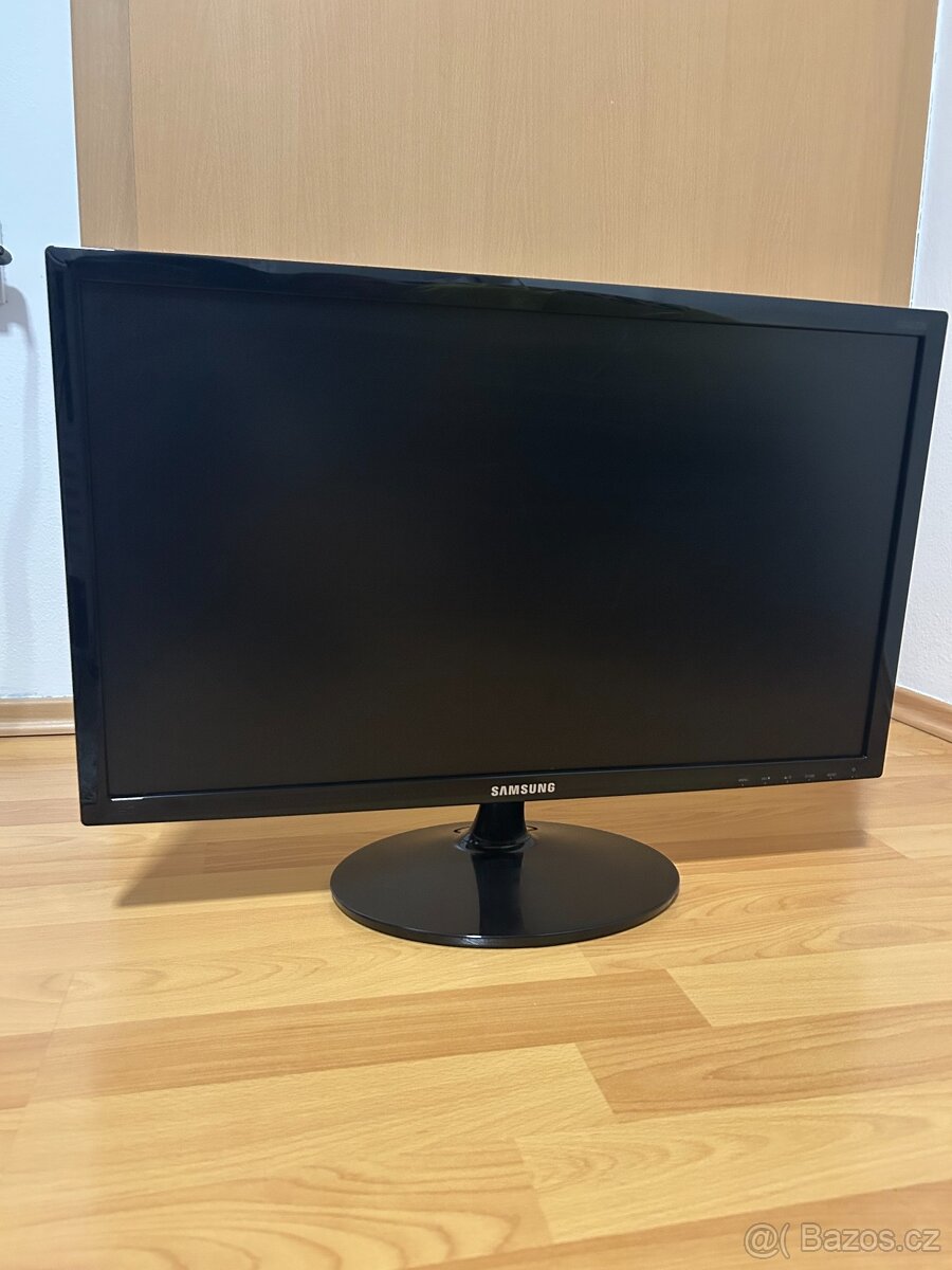 Počítač - monitor - 5