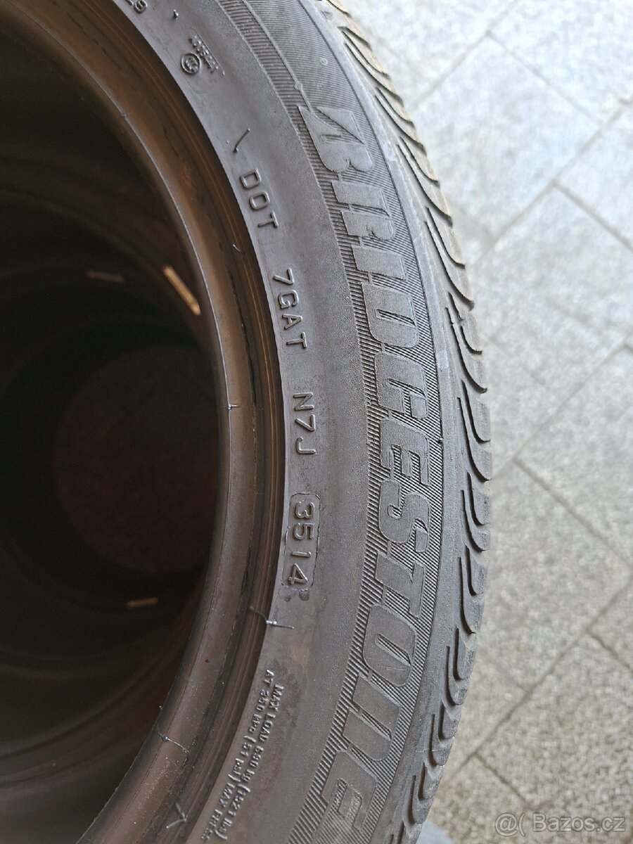 4x letni pneu 245/45 R17 - 5
