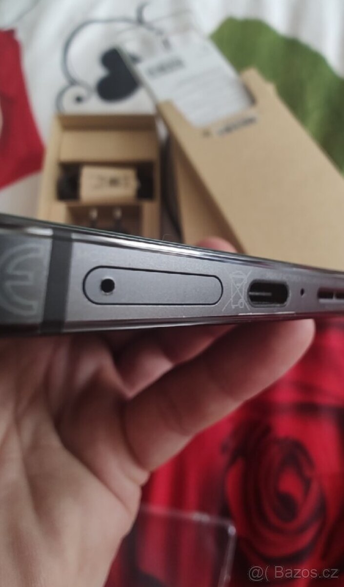 Motorola Edge 30 ultra 200MP zánovní - 5