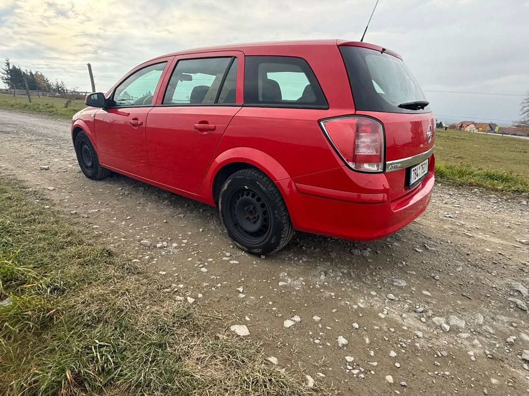 Prodám Opel Astra 1.7 CDTI, 81kw - 5