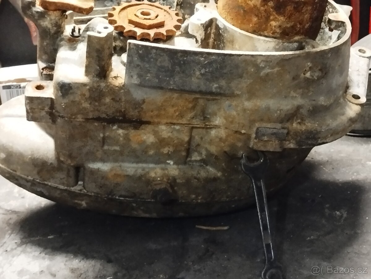 Jawa 250-11 pérák - 5