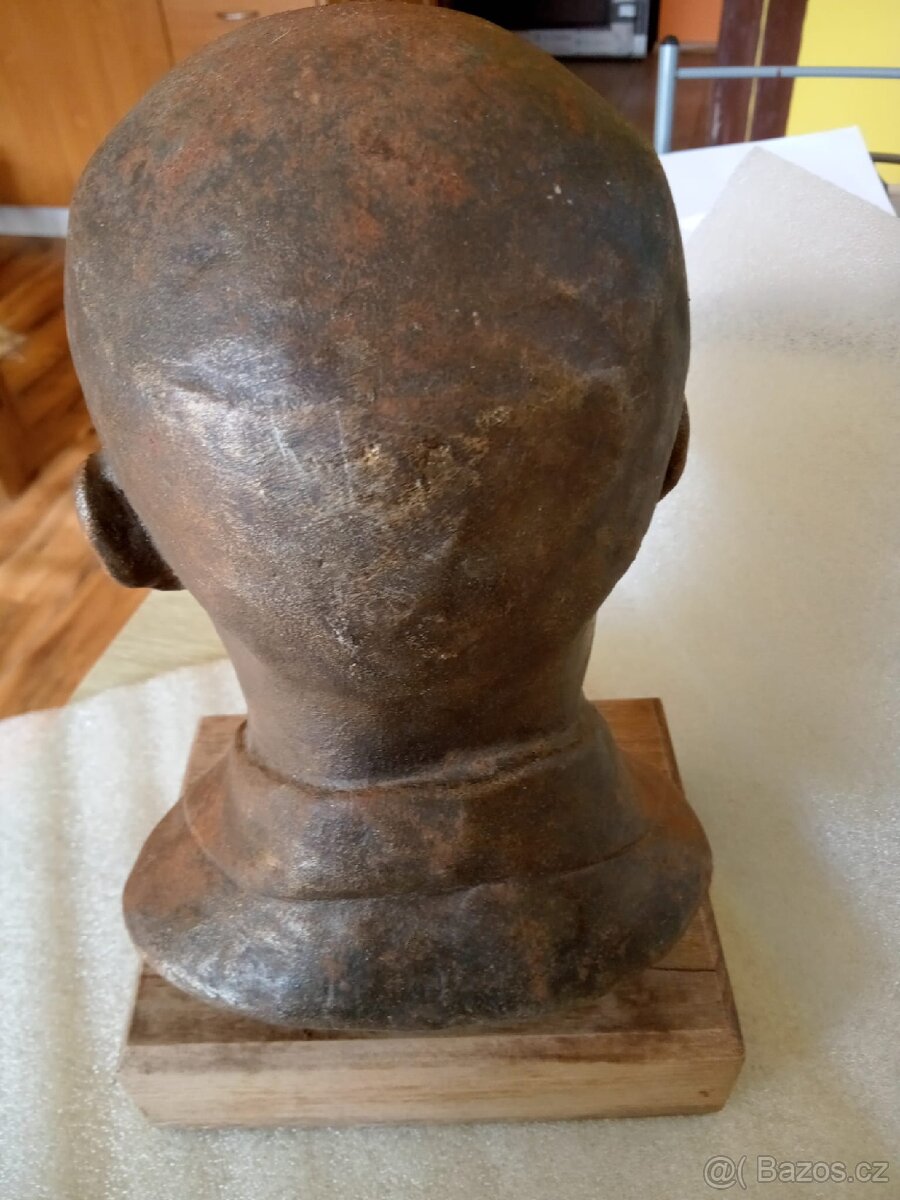 Busta Ernst Thålmann - 5