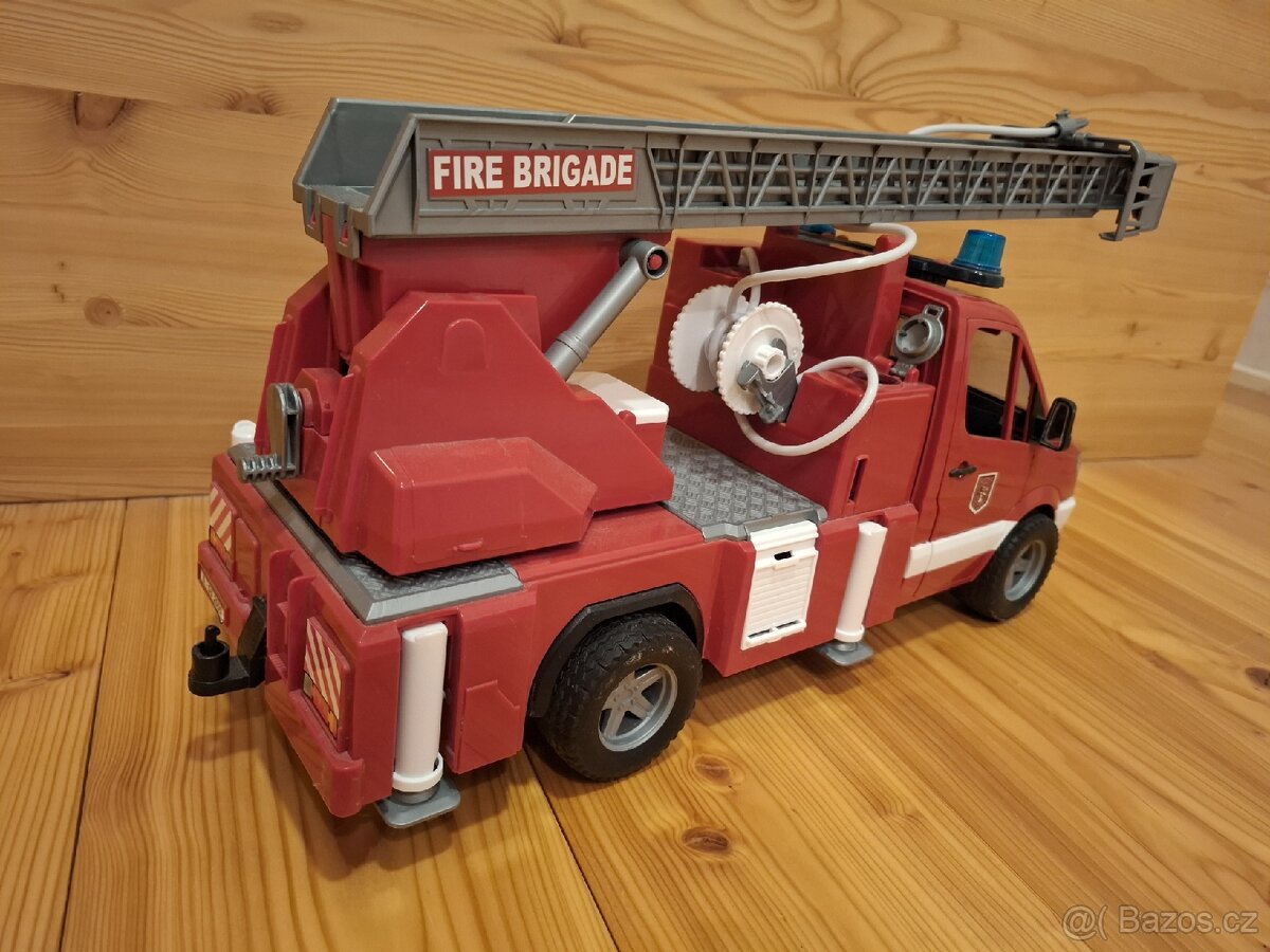 Prodám dětské hasiče vozidlo hracka - 5