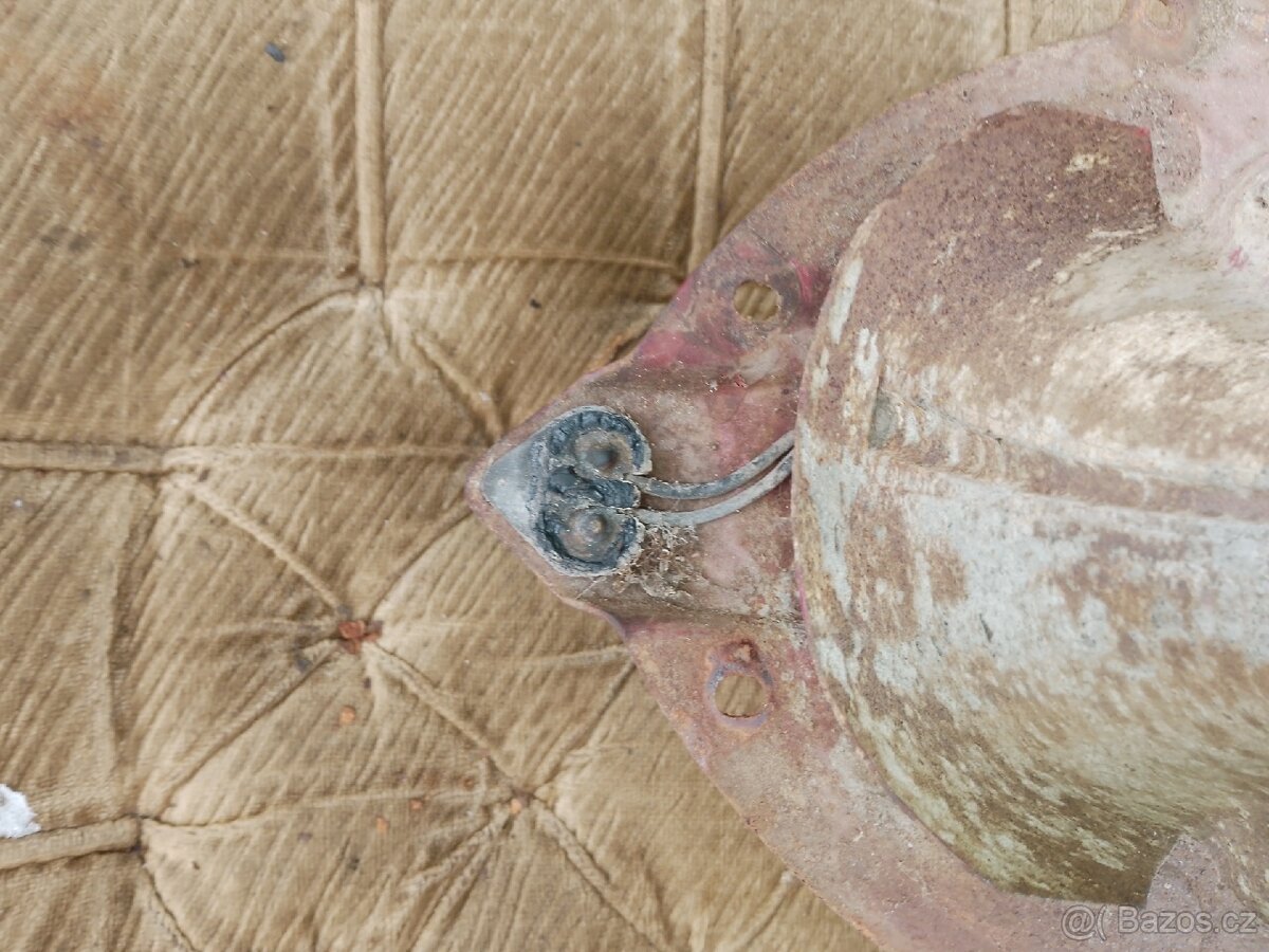 Zadní blatník malá kyvacka - 5