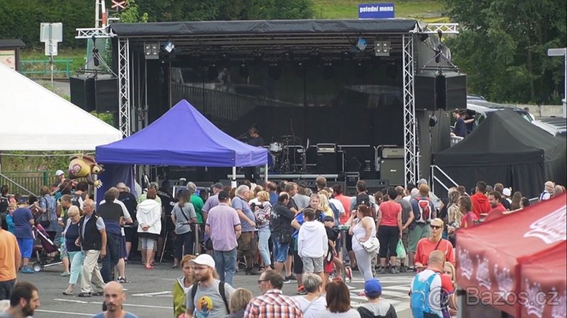 Mobilní pódium 8x6, 7x6, 7x4,5m - 5