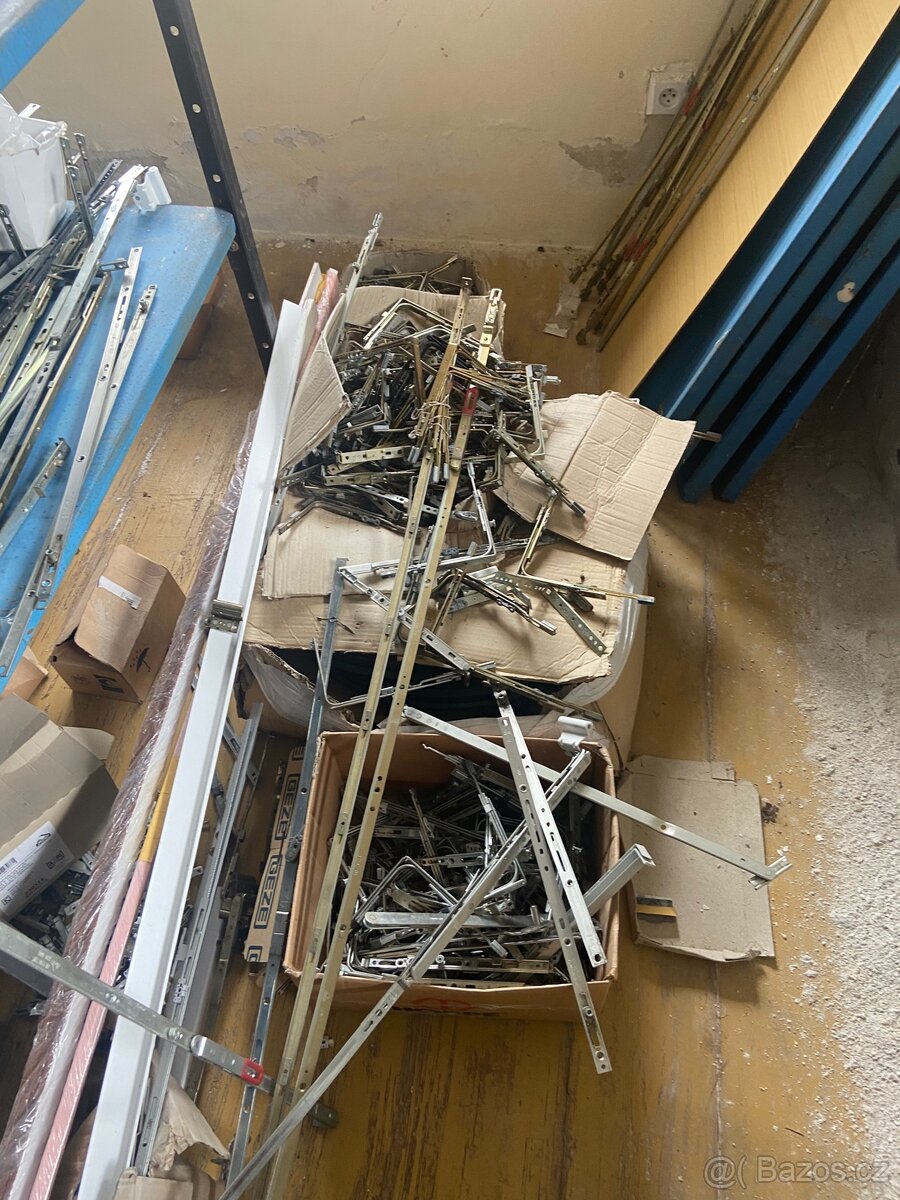 Okenní kování roto - 5