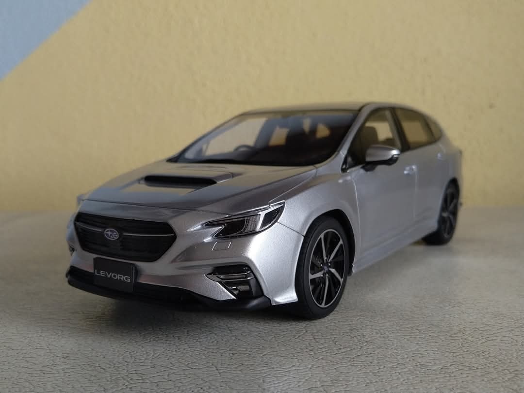 Modely Kyosho 1/18 - 5