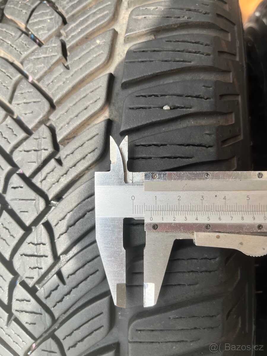 ZIMNI SADA PNEU Ford Kuga - 5
