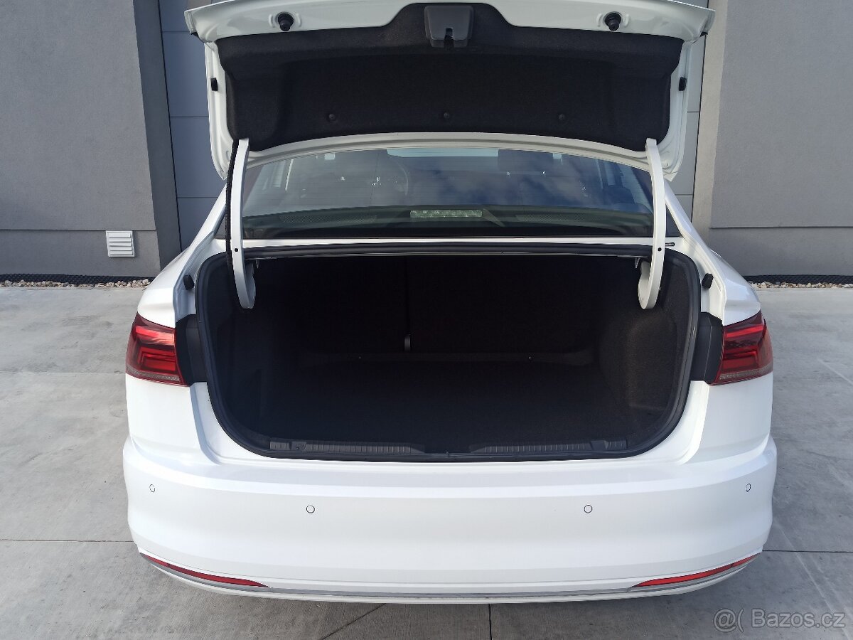 VOLKSWAGEN E-BORA 100kW TOP - 5