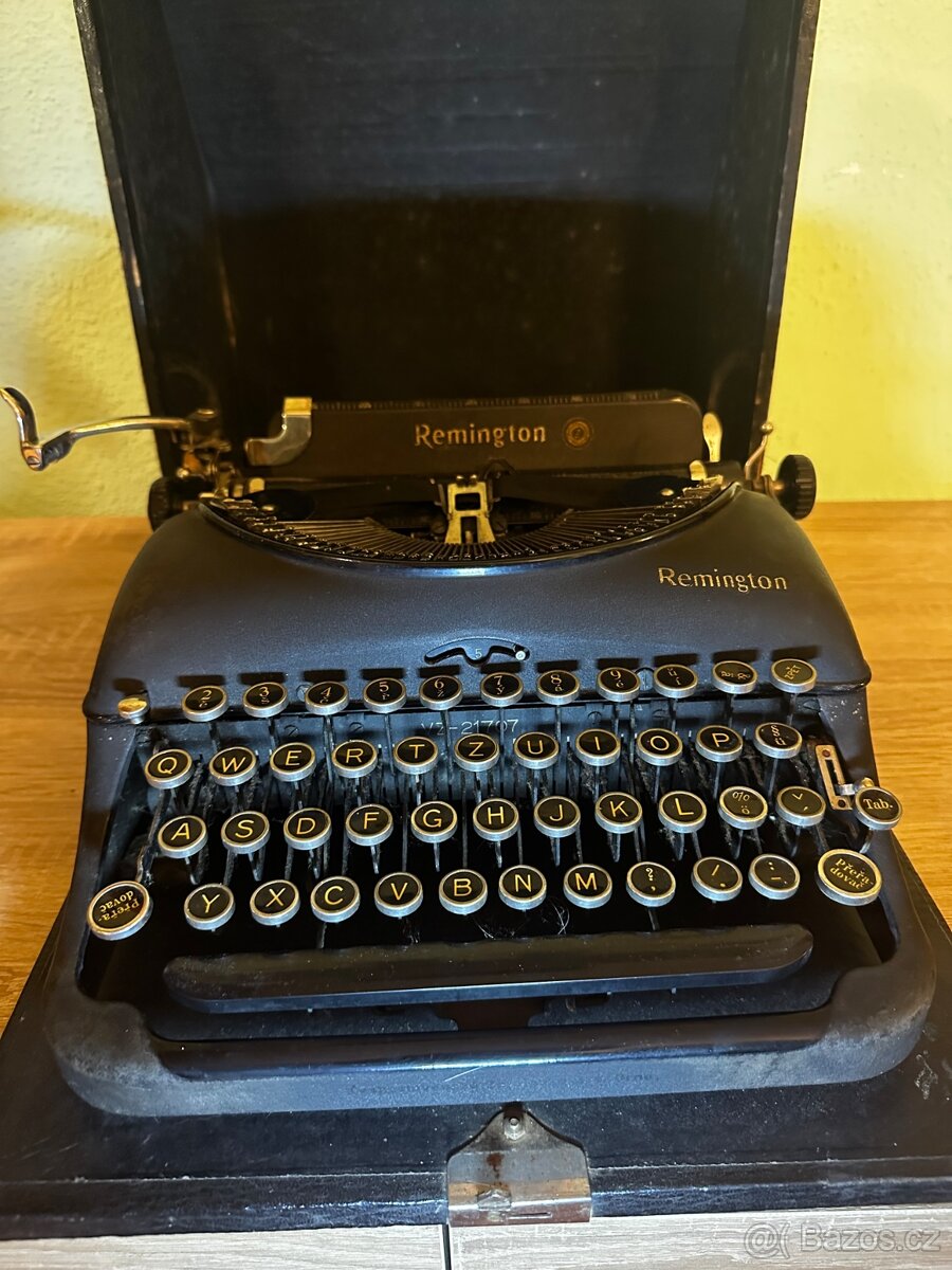 Psací stroj REMINGTON - 5