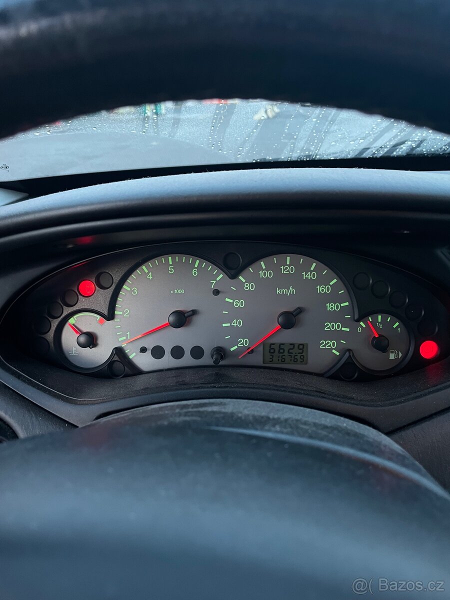 Ford Focus 1.8 TDCI 85 kw 2004 - 5