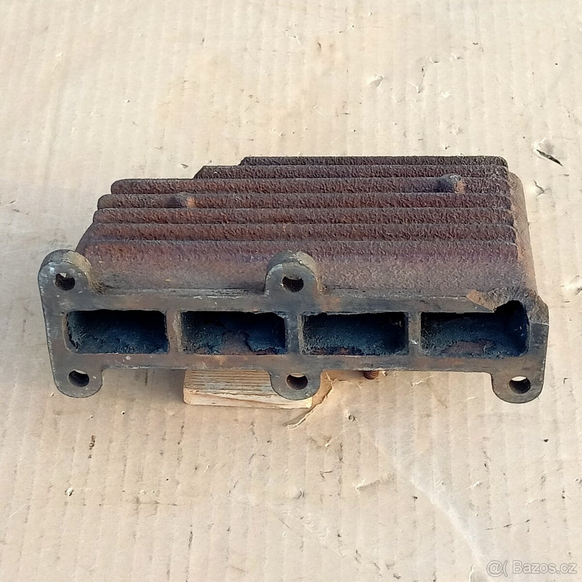 Výfuk motoru AERO 662 - 5