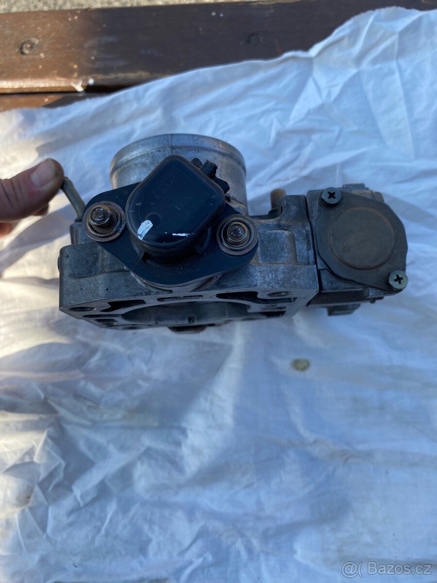 Klapka Honda H22 - 5