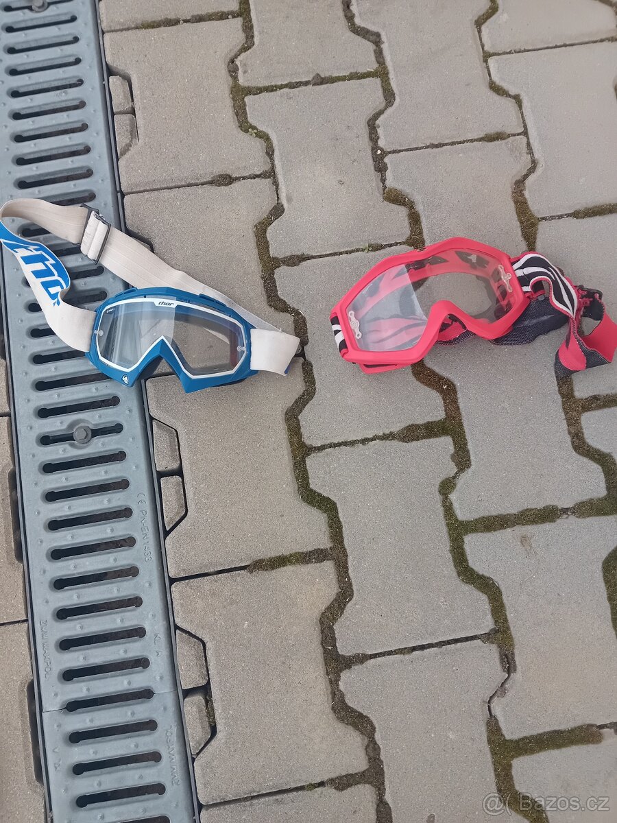 Prodám věci na motokros