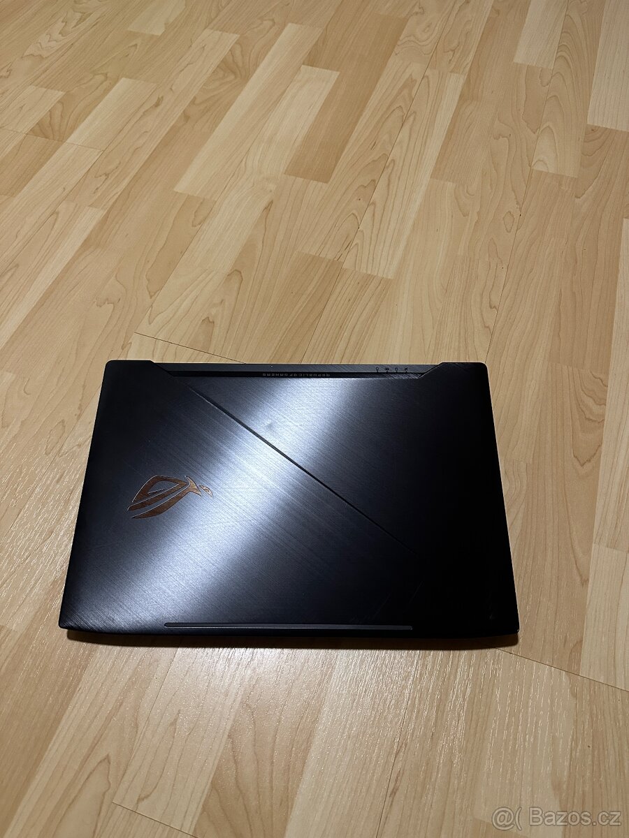 ASUS ROG Strix GL503V – kompletní set s příslušenstvím - 5