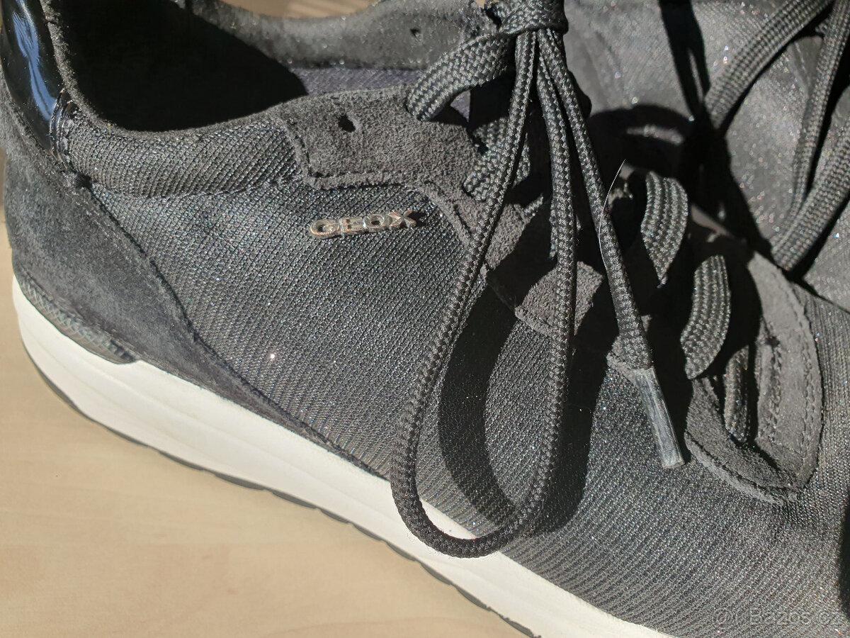 DÍVČÍ BOTY TENISKY GEOX RESPIRA VEL 36 ČERNÉ S TŘPYTKAMI - 5