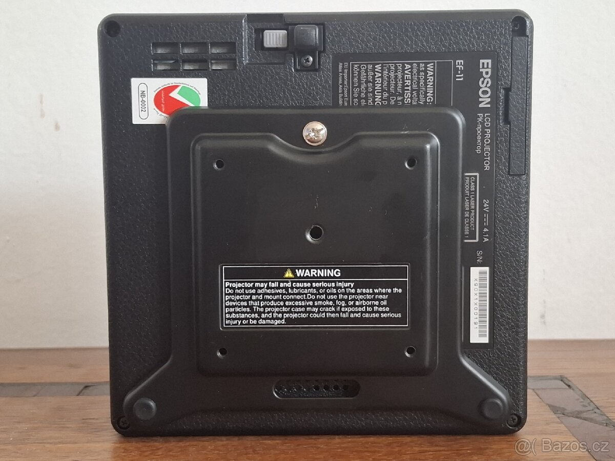 Projector Epson ef-11 - 5