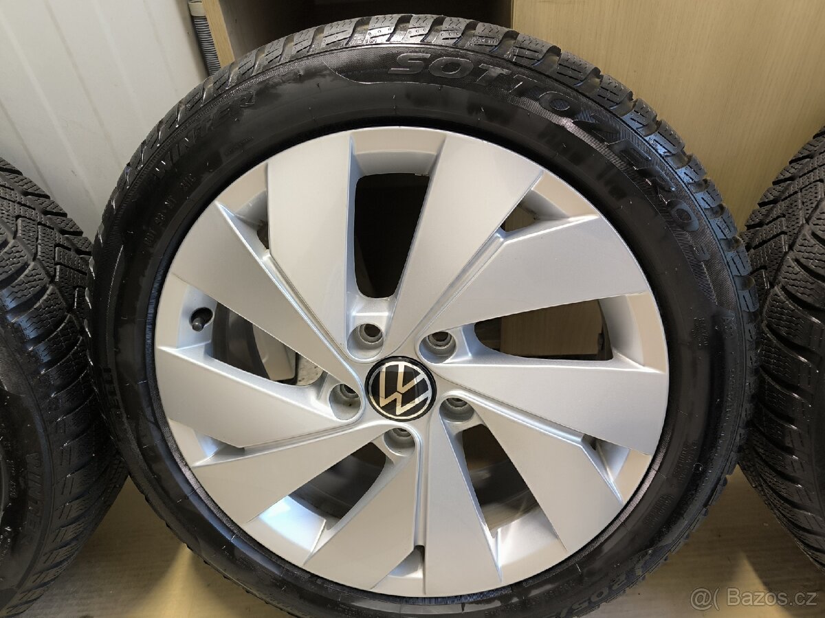 ALU kola VW Golf 8 Octavia 5x112 r17 Originál,zimní pneu 99% - 5