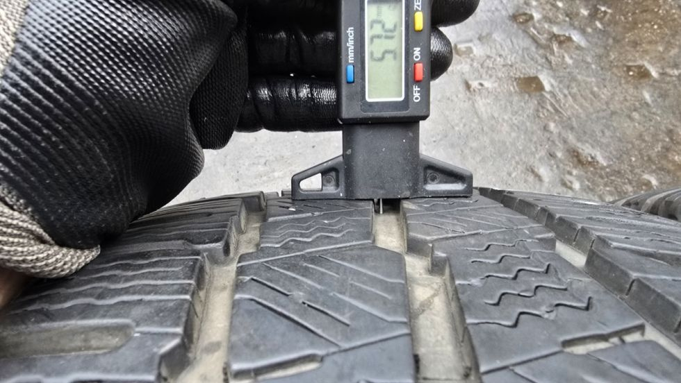 Zimní pneu 225/65/16c Michelin - 5