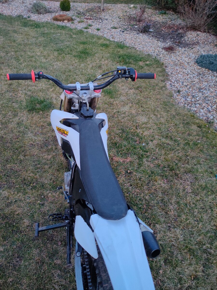 kroska Apollo Orion 250ccm - 5