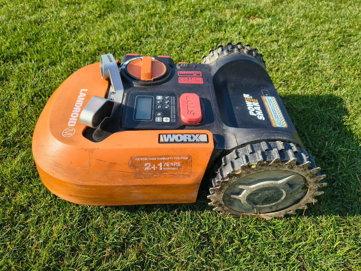 Robotická sekačka Worx Landroid M700 WR142E + kabel - 5