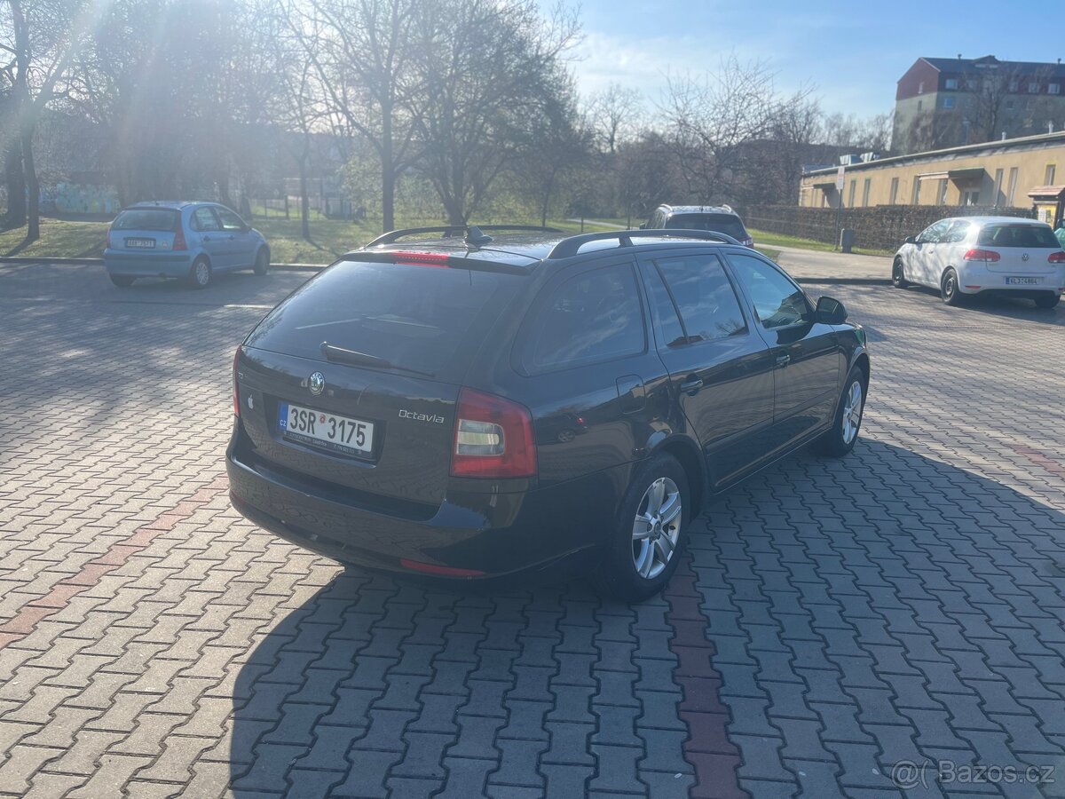 Škoda octavia II 1.6 TDi 77kw rok 2012 - 5