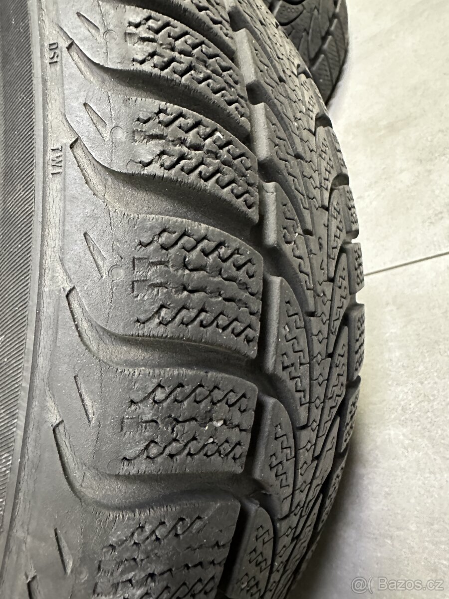 Sada disků R15 vč. poklic - 5