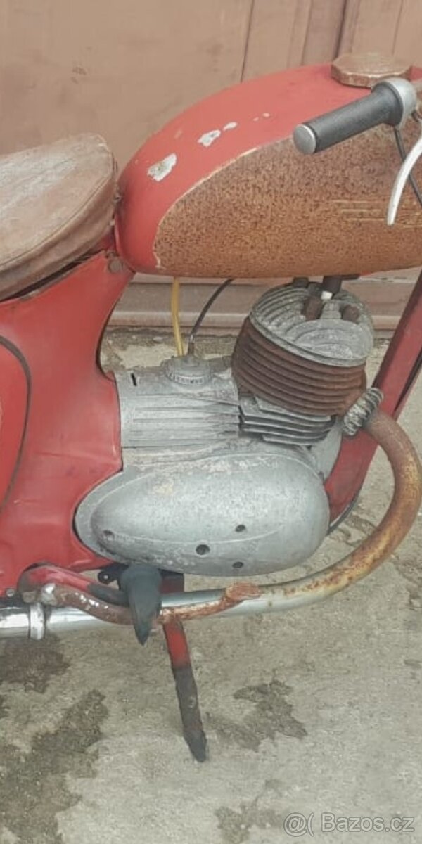 Jawa kývačka 125 - 5