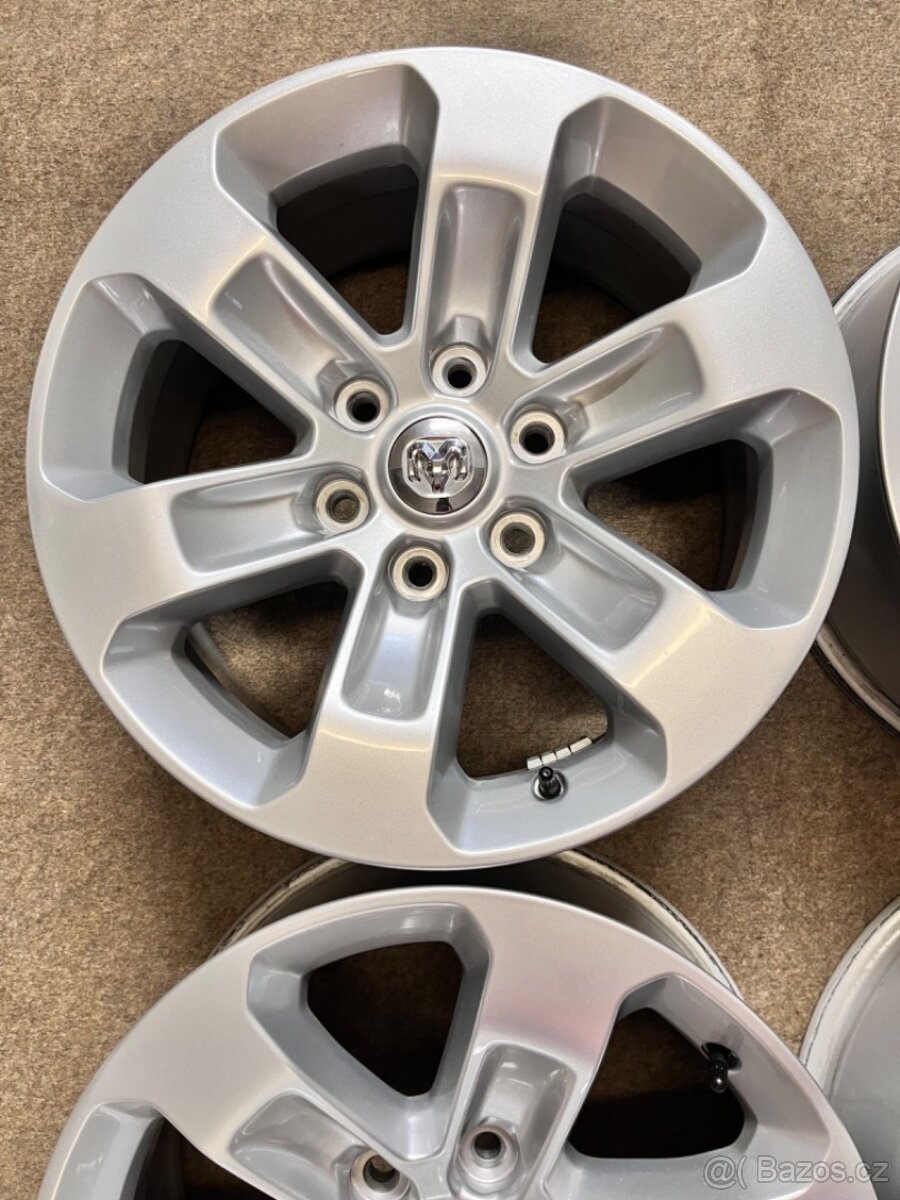 6x139.7 R18 ORIGINÁL Alu Dodge RAM 1500 + senzor - TOP