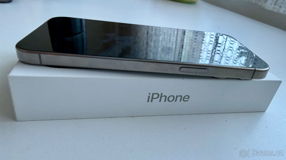 iPhone 15 Pro Max, 256GB - 5