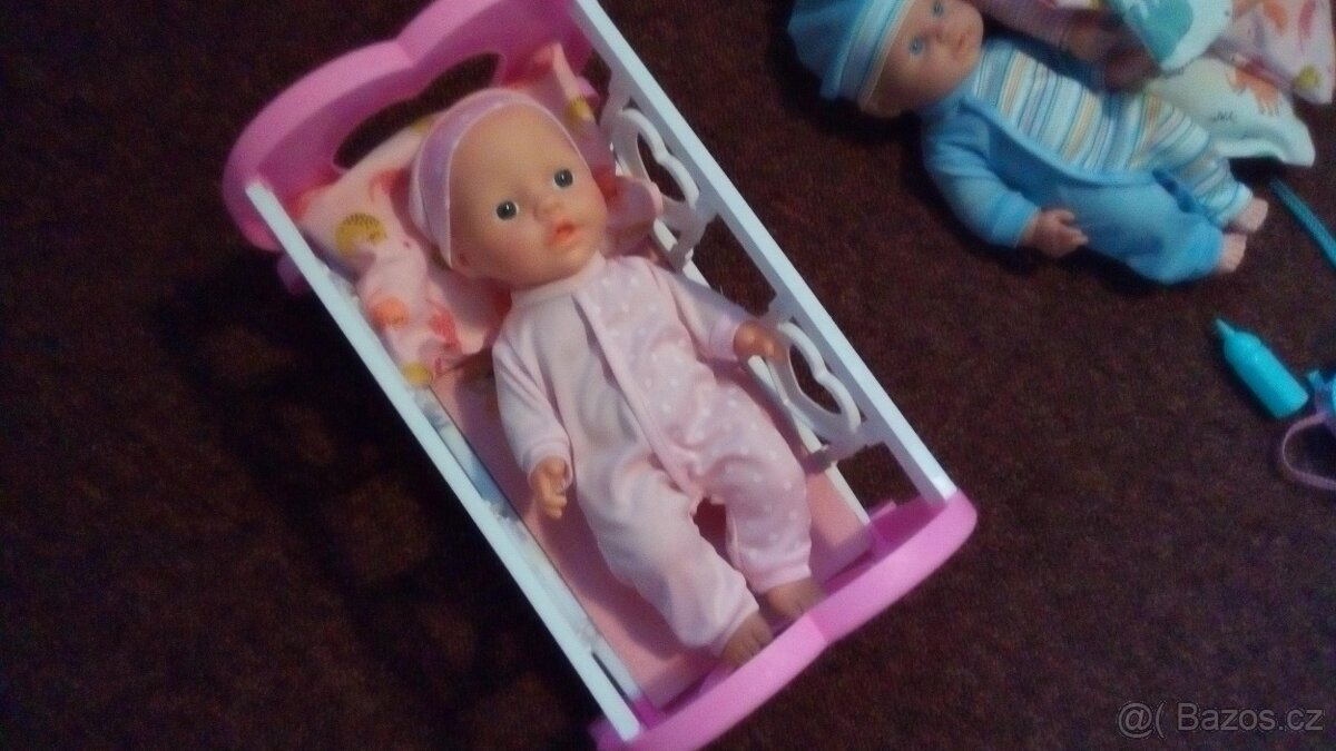 Panenky,postýlka,cena celkem - 5