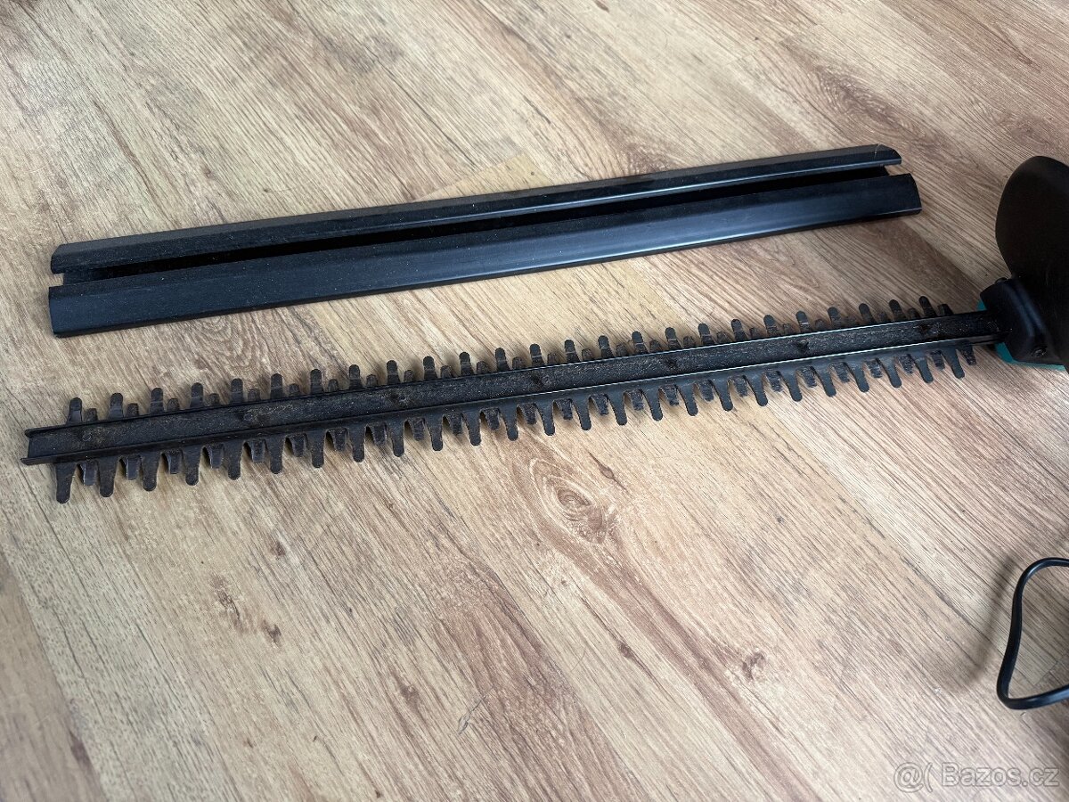 AKU elektrické nůžky Bosch a AKU šroubovák Bosch - 5