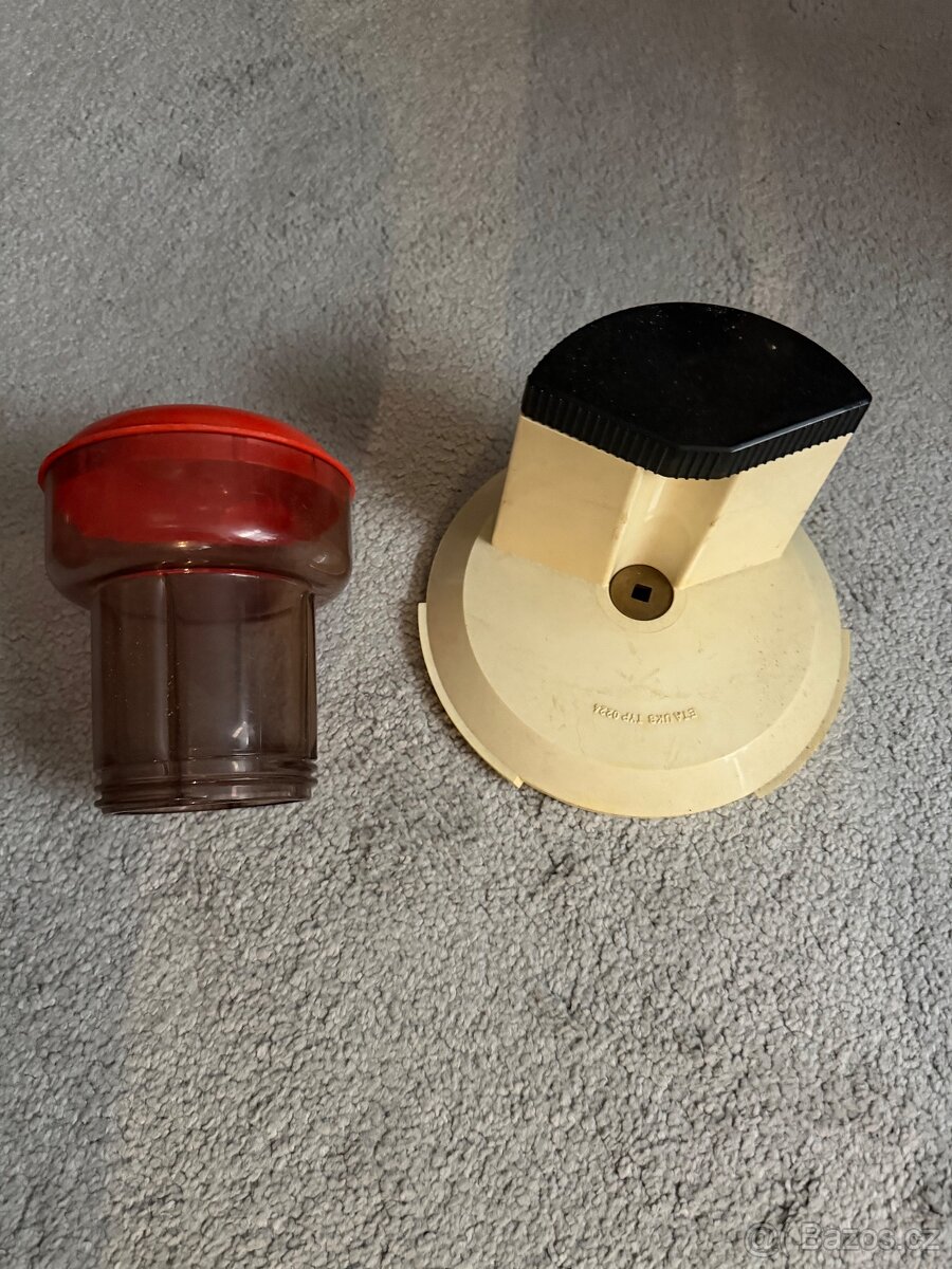 Kuchyňský robot Eta - 5