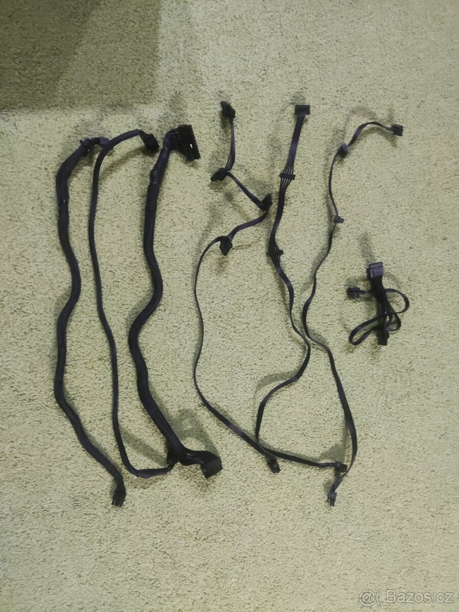 Zdroj Corsair RM750x 750w - 5