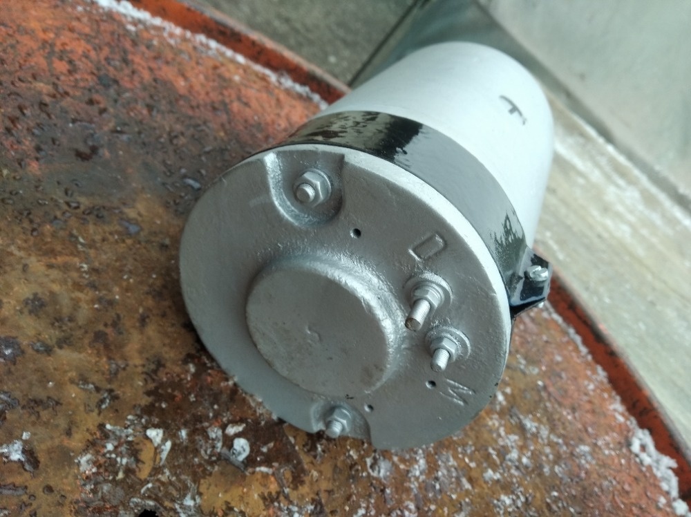 Prodám originál dynamo na ZETOR25 po GO - 5