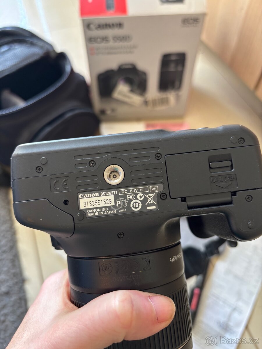 Zrcadlovka Canon EOS 550 D - 5