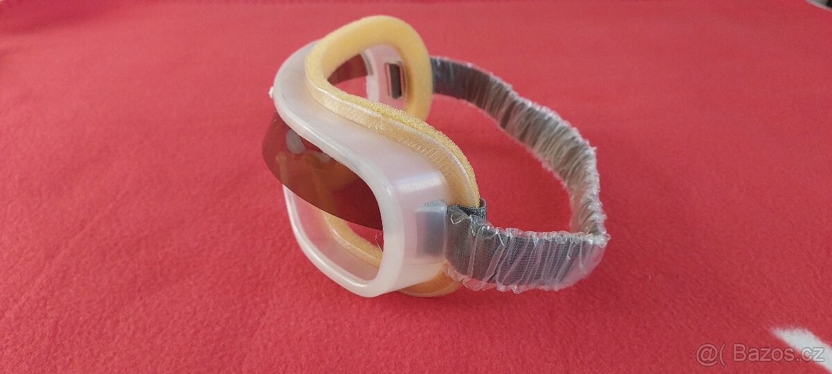 Staré brýle na veterána. - 5