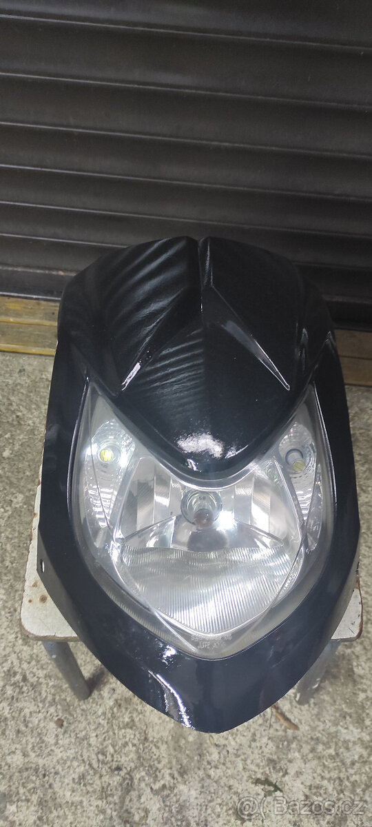 Access Tomahawk,přední světlo + plast - 5