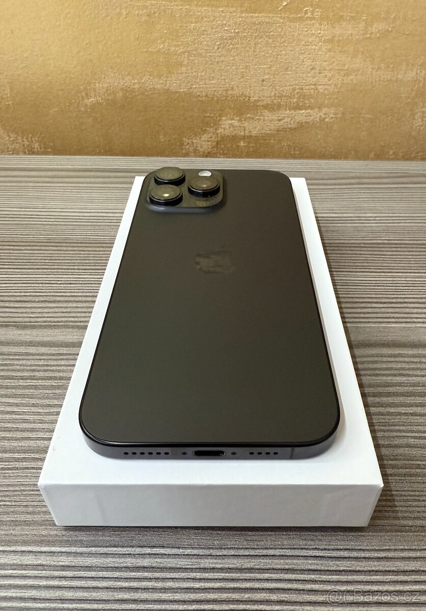 Apple iPhone 16 Pro Max 256GB černá, 100% baterie - 5