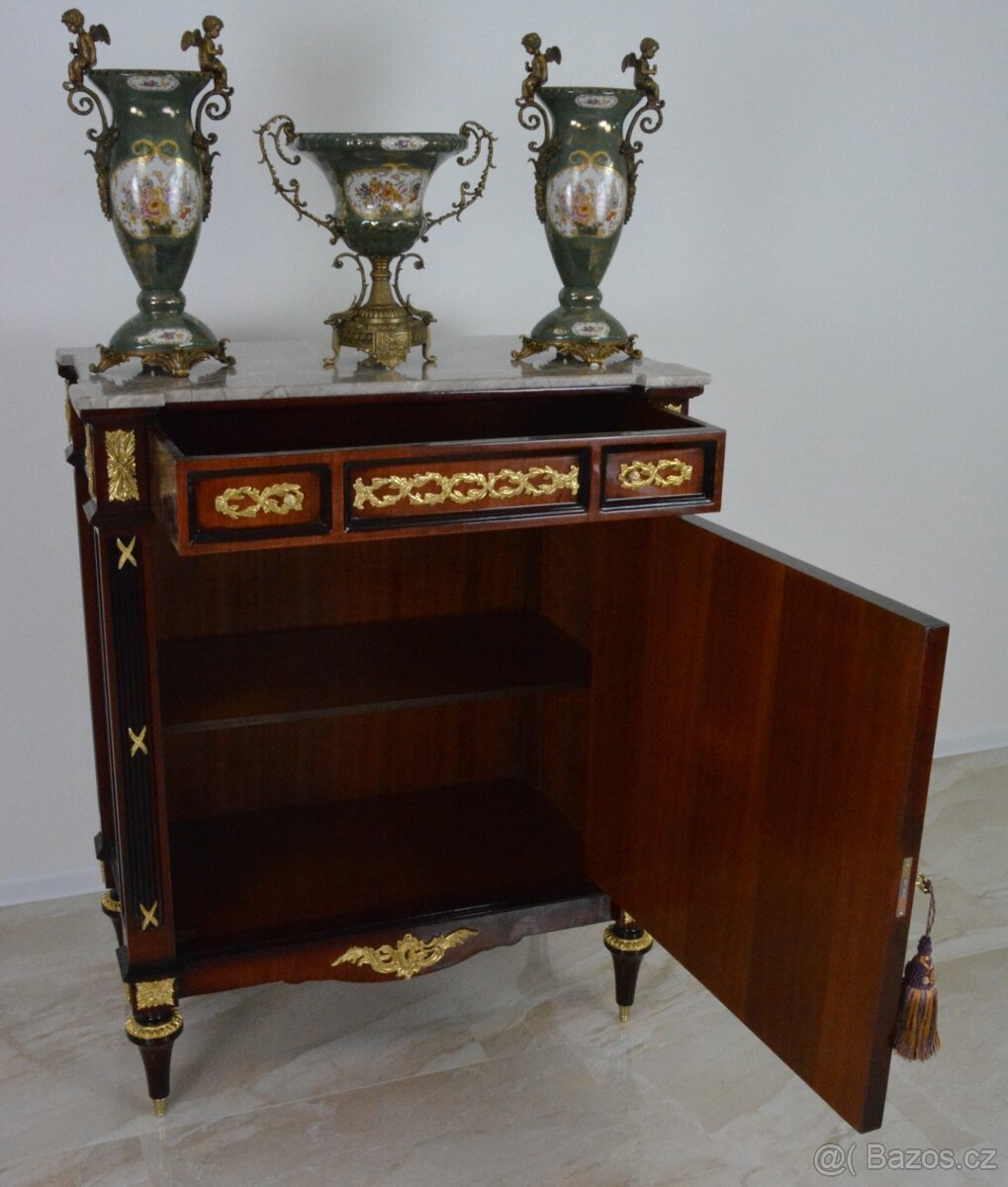 Zámecká intarzovaná komoda zdobená bronzem 120 cm - 5