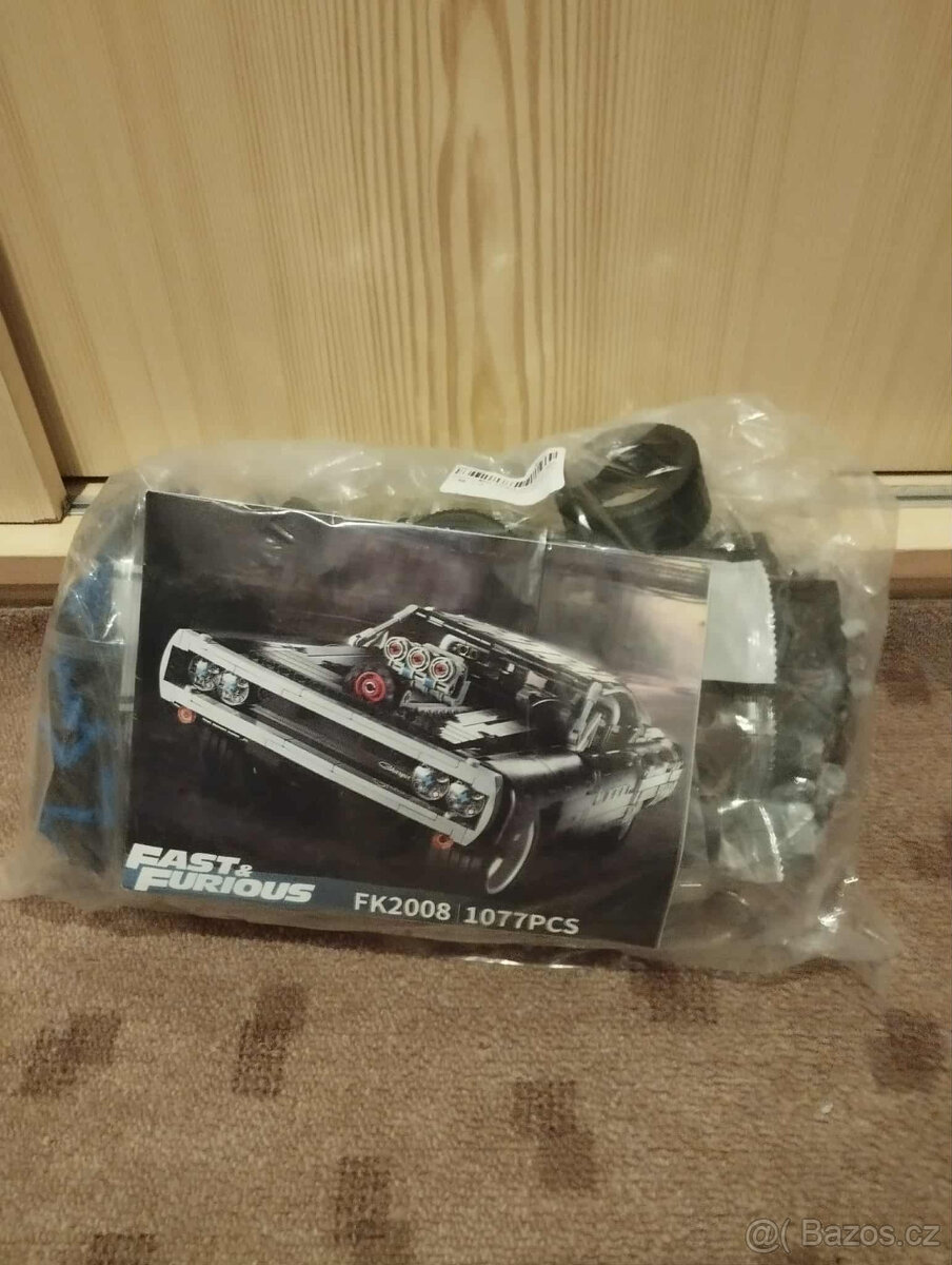 NOVÁ velká stavebnice Dodge závodní auto 1077dílků,délka40cm - 5