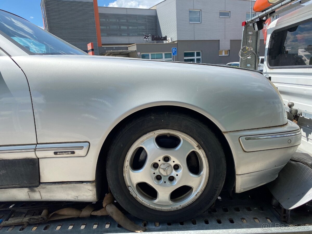 MERCEDES E320 CDI AVANTGARDE NÁHRADNÍ DÍLY - 5