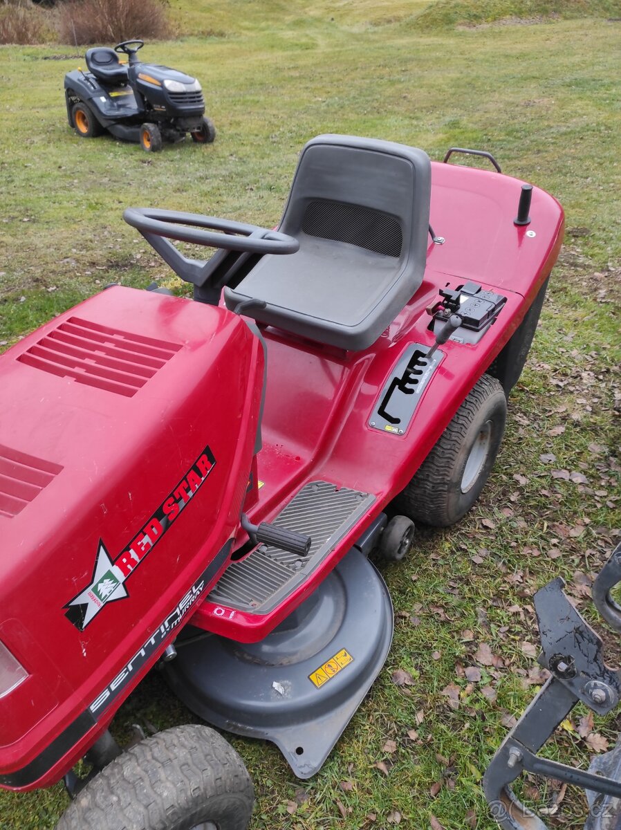 Zahradní traktůrek Murray Sentinel 135. - 5