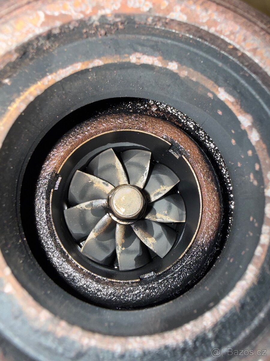 Prodám turbodmychadlo 1,9tdi 77kw - 5