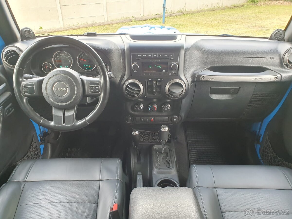 Jeep Wrangler Sahara 3.8 Benzin Hard Top Trail